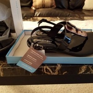 Comfort Plus by Predictions sandals